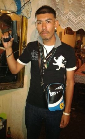 Fotos de presuntos sicarios del narcotrafico en Nuevo Laredo, Tamaulipas, México, difundidas por la página web Blog del Narco.
