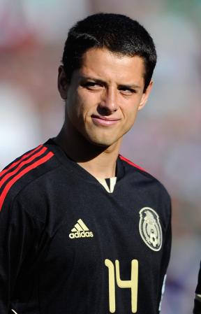 Javier "Chicharito" Hernández es miembro de la selección mexicana de fútbol y uno de los jugadores más guapos de su país. Escoge el futbolista más guapo aquí