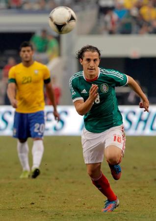 En 2007 alcanzó con México el tercer lugar en la Copa América realizada en Venezuela.