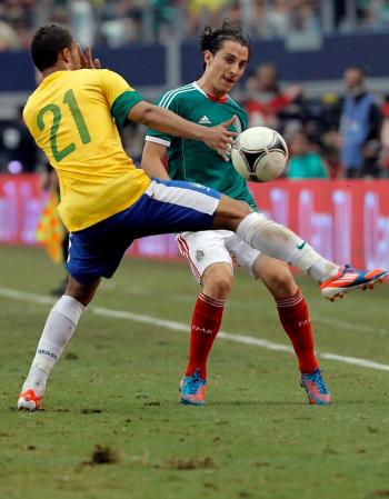 Ha marcado 13 goles con la selección azteca.