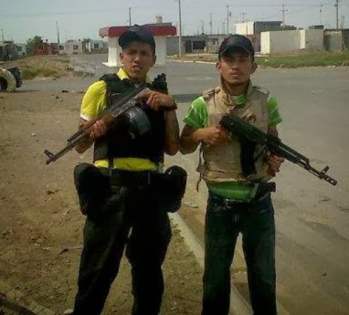 Fotos de presuntos sicarios del narcotrafico en Nuevo Laredo, Tamaulipas, México, difundidas por la página web Blog del Narco.