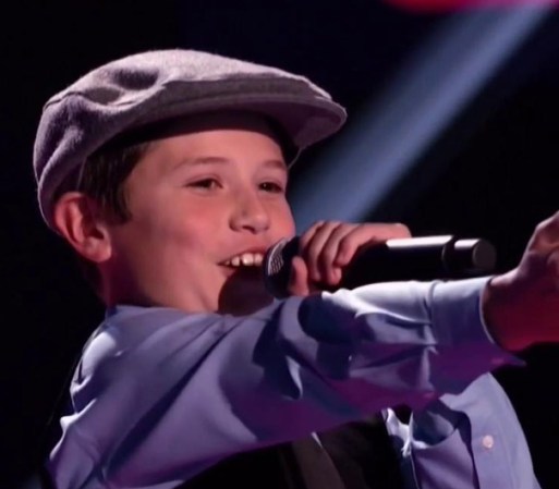 Sean Oliu fue el primer participante de 10 años, es originario de Anaheim, California, cantó el tema "Inténtalo". Las tres sillas de los coaches se giraron para Sean y él pudo escoger a su favorito, Prince Royce.