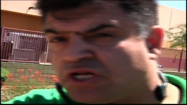 Atacan a reportero de Telemundo