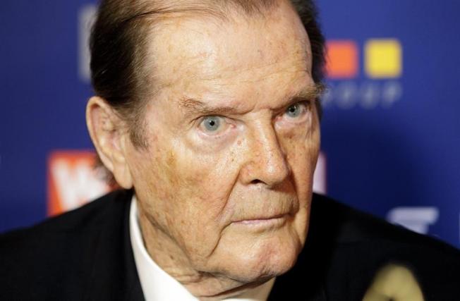 Muere Roger Moore, actor de James Bond