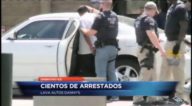 ICE arresta a cientos de trabajadores