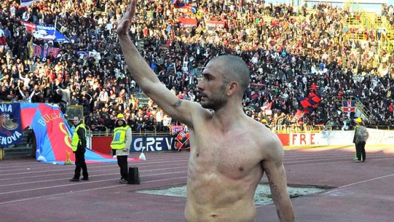 Marco Di Vaio, capitán del Bologna italiano.
