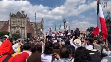 Concluye Caminata por la Paz en el Zócalo.