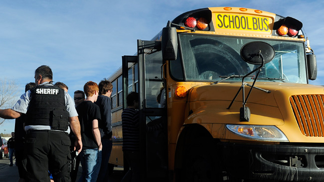 tlmd_arma_en_escuela_de_arizona_mesa_high_school_joven_arrestado