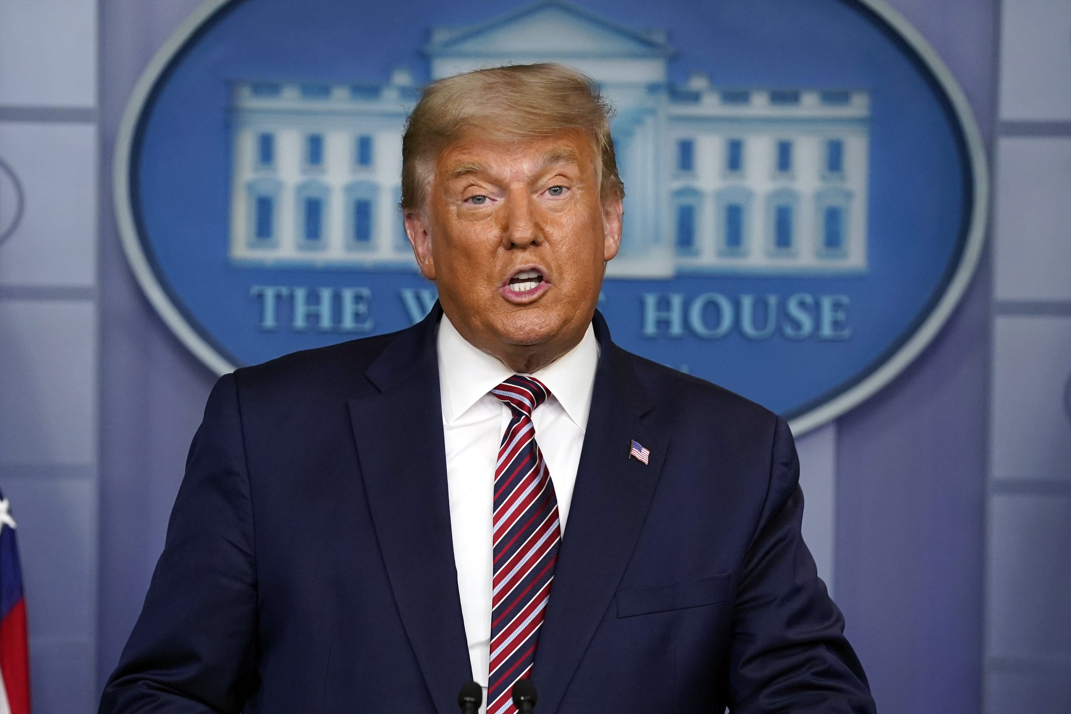 Trump insulta a otra periodista, esta vez por su aspecto físico