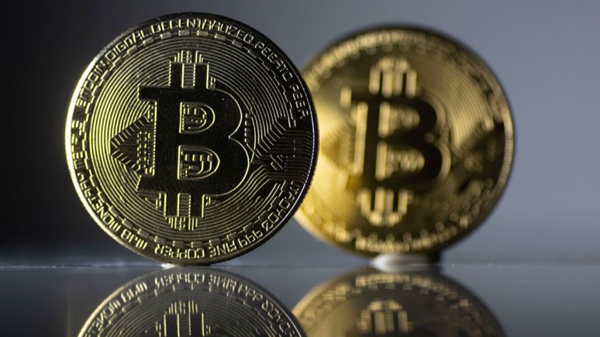 Crece el furor por el bitcoin: qué es la criptomoneda que te puede enriquecer