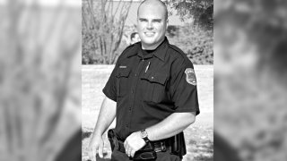Policía de Glendale muere por complicaciones de COVID-19