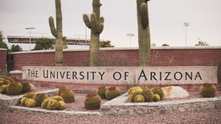 Investigan varios robos de vehículos Jeep Wrangler en la Universidad de Arizona
