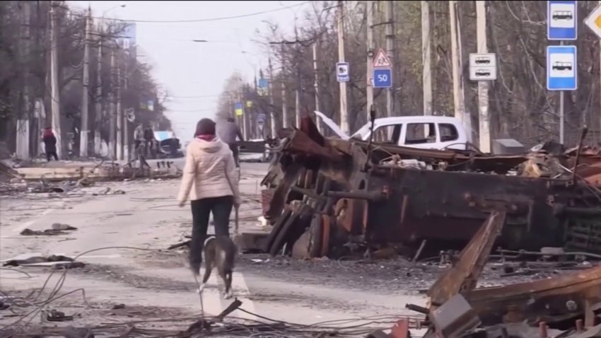 Rusia bombardea Lviv, Ucrania, donde miles han buscado refugio