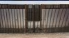Mujer muere después de quedar atrapada mientras escalaba el muro fronterizo en Arizona