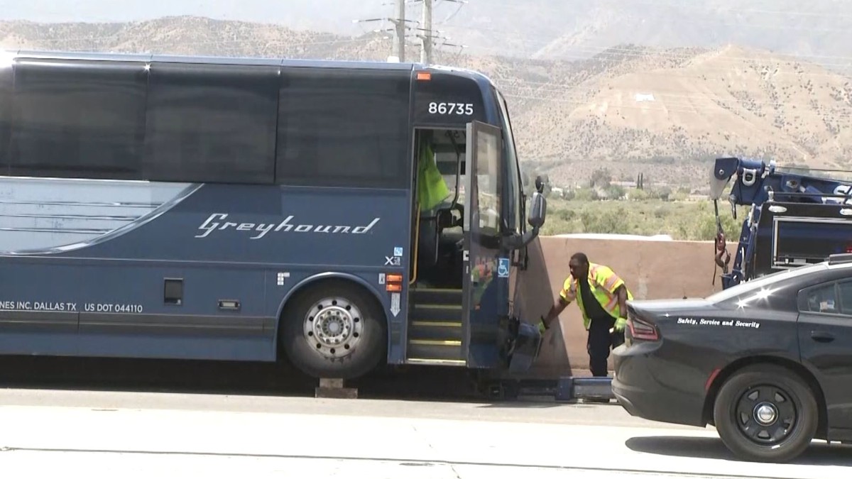 Greyhound Crash Reported to Phoenix Leaves At Least 13 Injured – NBC 7 San Diego