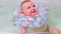 FDA advierte sobre peligro mortal por uso de flotadores para el cuello en algunos bebés