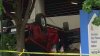 De milagro: mujer de 73 años sobrevive tras caer con su auto desde el cuarto piso de estacionamiento