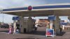 Conductores acusan a gasolinera de Mesa por vender combustible con agua