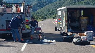 Sonora: cierran carretera Ímuris- Cananea por derrame de ácido nítrico