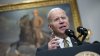 Biden ordena la liberación de barriles de petróleo para bajar los precios de la gasolina
