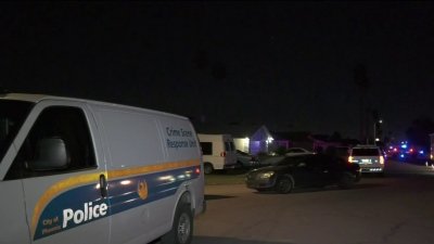 La policía de Phoenix investiga triple tiroteo mortal