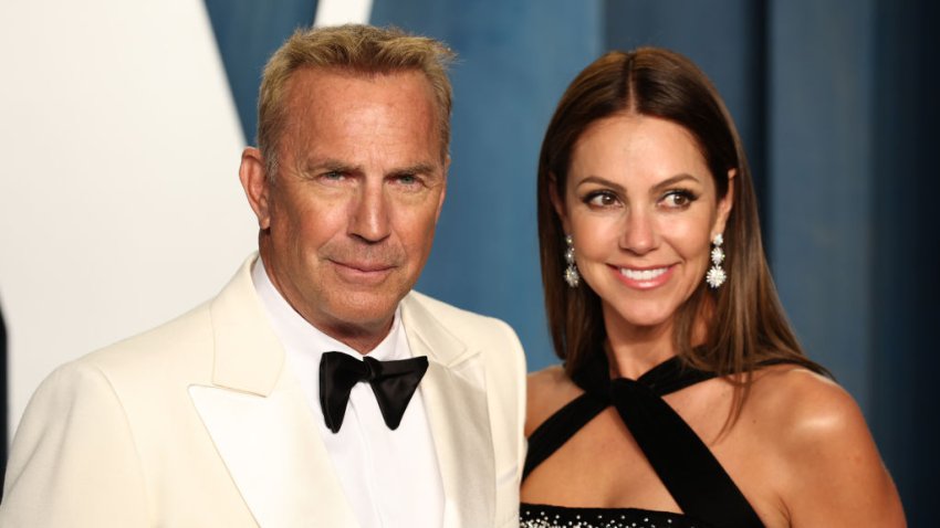 Kevin Costner and Christine Baumgartner attend the 2022 Vanity Fair Oscar Party hosted by Radhika Jones at Wallis Annenberg Center for the Performing Arts on March 27, 2022 in Beverly Hills, California.