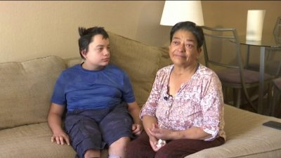 Una mujer de 52 años lucha al mismo tiempo contra su enfermedad y la de su hijo