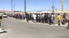 Investigan el hallazgo de un grupo de 726 migrantes en un almacén del centro de México