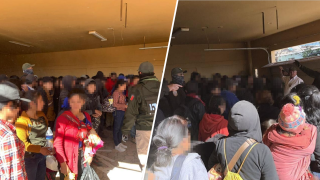 México: localizan a 101 migrantes guatemaltecos en casa abandonada en Santa Ana, Sonora