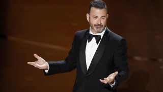 El presentador de los Óscar contesta en plena gala a Trump, que le llamó aburrido