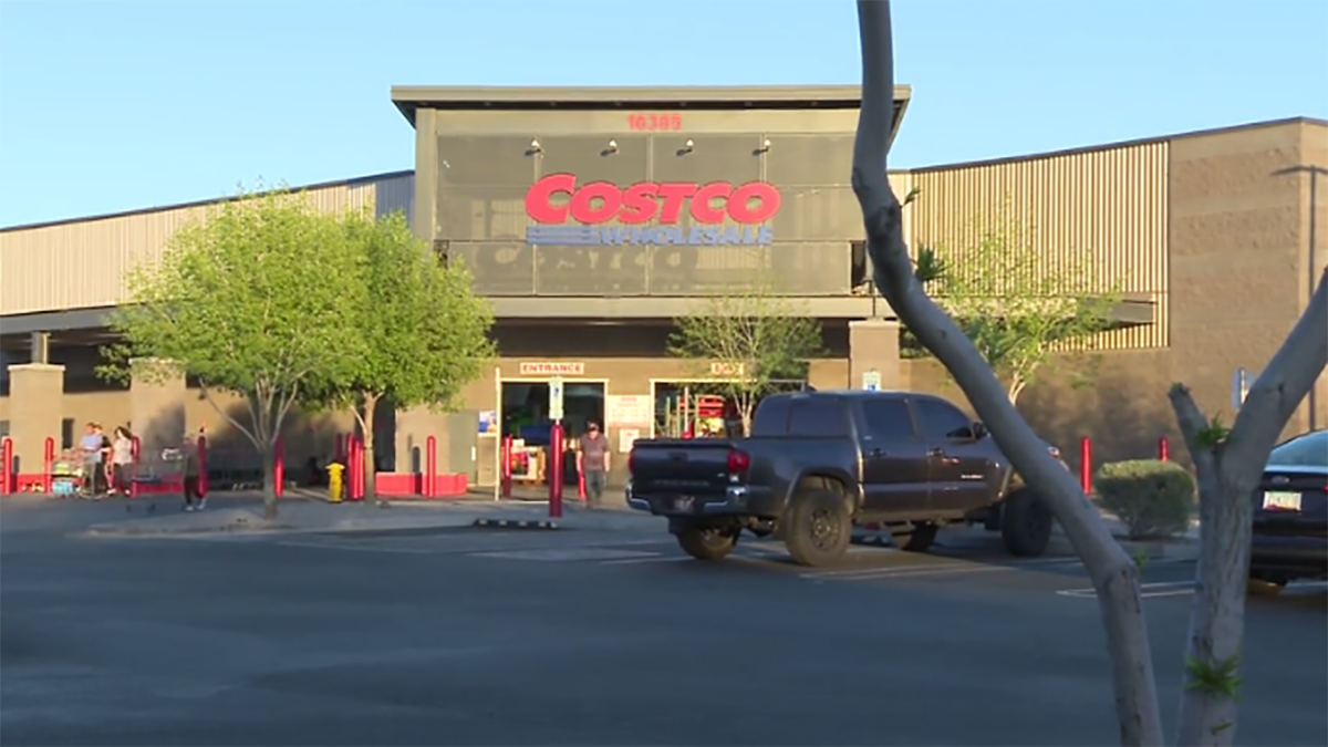 Arizona Investigan muerte de peatón en estacionamiento de un Costco en