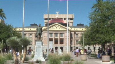 Demócratas en Arizona buscan en el Senado derogar prohibición casi total del aborto