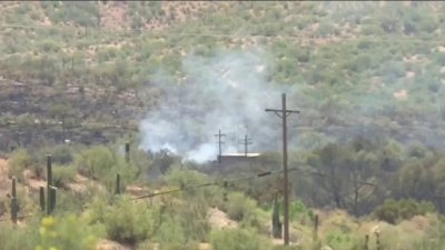 Incendio Simmons provoca evacuaciones cerca de Kearny en Arizona
