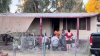 Cinco personas y dos mascotas desplazadas tras incendios en casa móviles en Laveen