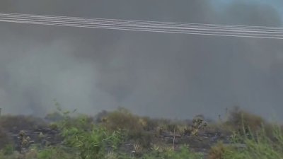 Avanza incendio Boulder View: consume 3,200 acres