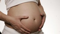 ¿Estás embarazada? Un estudio revela riesgos de las nanopartículas para la salud del embrión