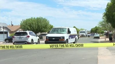 Investigan hallazgo de cuerpo de hombre en el sur de Phoenix