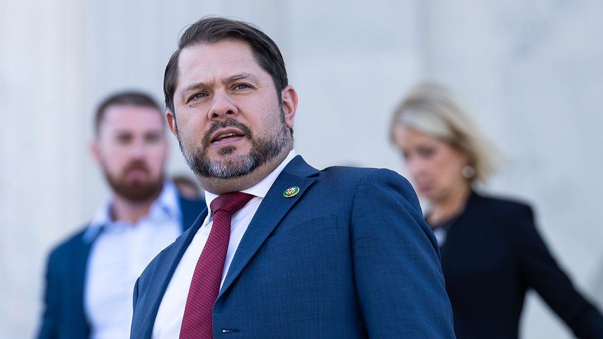 Rubén Gallego boasts support from a sector of the Republican Party in his campaign for the Arizona Senate against Kari Lake – Telemundo Phoenix/Tucson