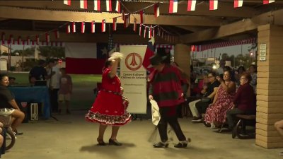 Chilenos en el valle celebran sus fiestas patrias al ritmo de bailes folclóricos