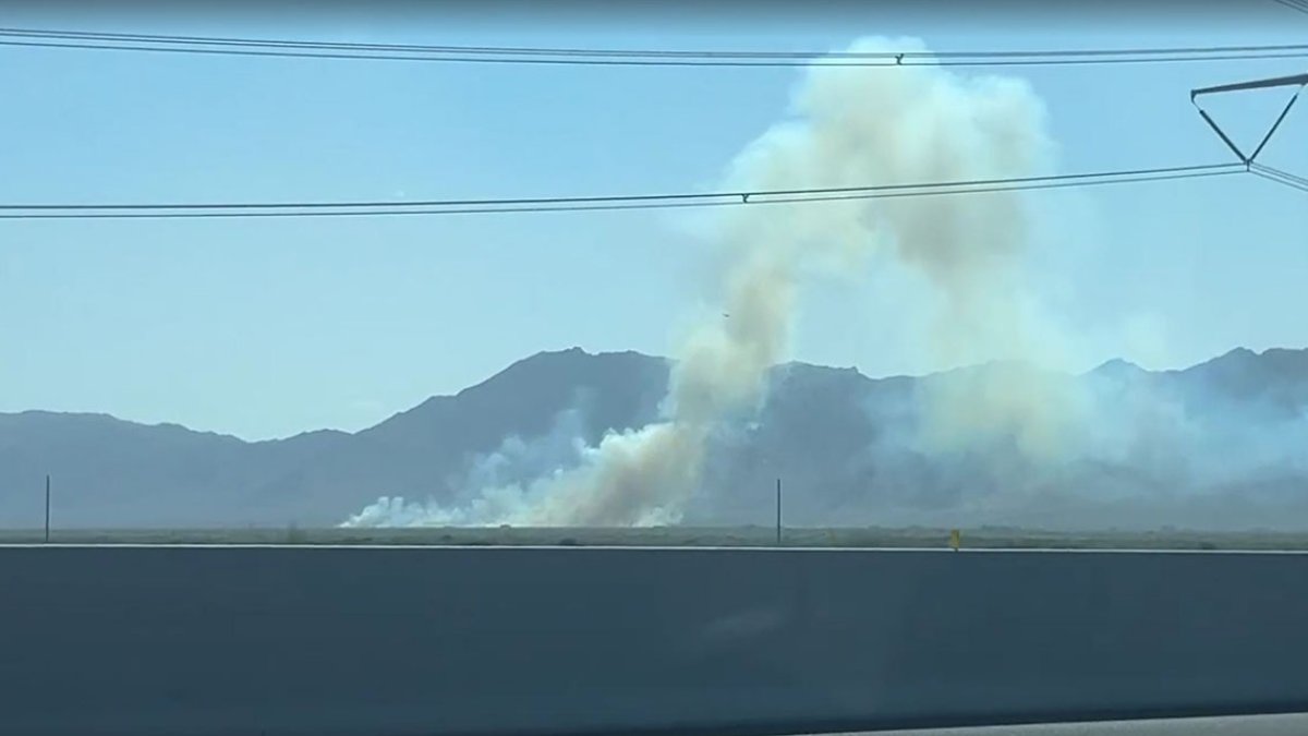 Arizona Reportan incendio forestal en comunidad indígena de Gila River