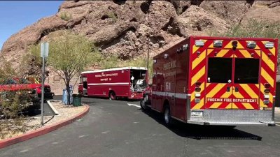 Rescatan a excursionista de una montaña en Phoenix