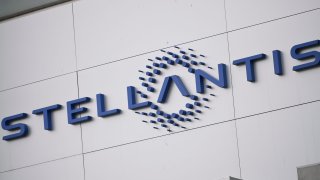 Stellantis planea cerrar su planta en Artzona.