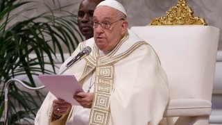 El papa insta a los jóvenes a no conformarse con ser "estrellas de un día" en las redes