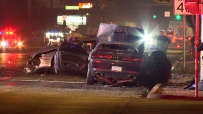 Tres adultos y un menor en condición crítica en accidente en el oeste del valle