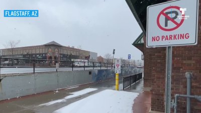 Ligera caída de nieve en Flagstaff