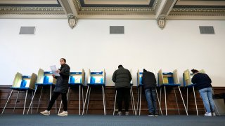 Cámara aprueba proyecto republicano que exige prueba de ciudadanía estadounidense para votar