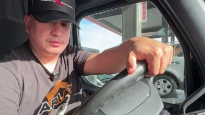Camioneros deberán dominar el idioma del inglés, según orden ejecutiva de Trump