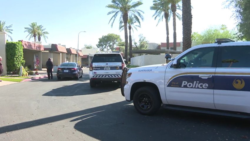 Una mujer fue encontrada muerta y un hombre en estado crítico con disparos en el este de Phoenix