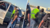 Captado en video: Detienen a trabajador de la construcción en Tucson