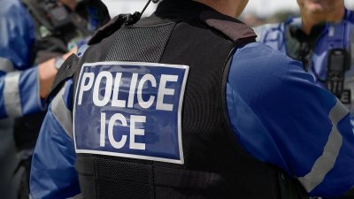 ¿Estás en proceso de residencia y tu parole venció? Esto debes saber sobre ICE